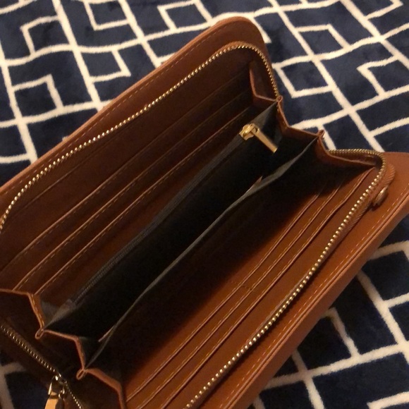 Clutch wallet - Picture 3 of 4